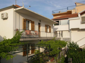 Отель Apartment Antonija  Примоштен